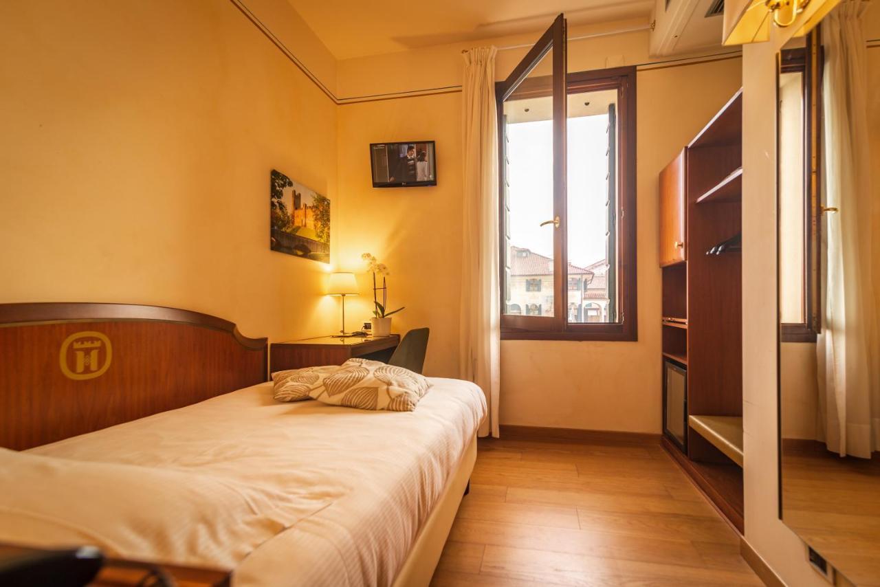 Hotel Alla Torre Кастельфранко-Венето Экстерьер фото