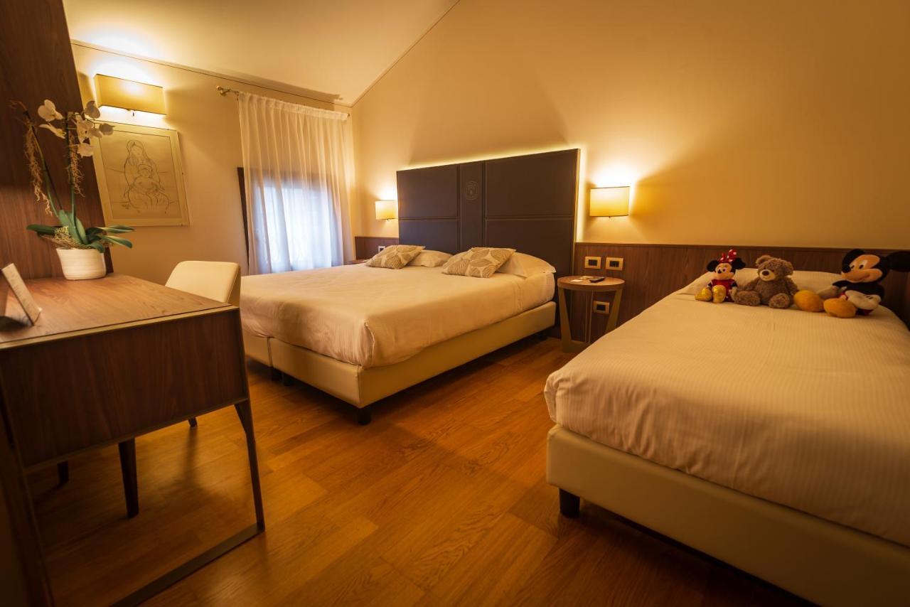 Hotel Alla Torre Кастельфранко-Венето Экстерьер фото