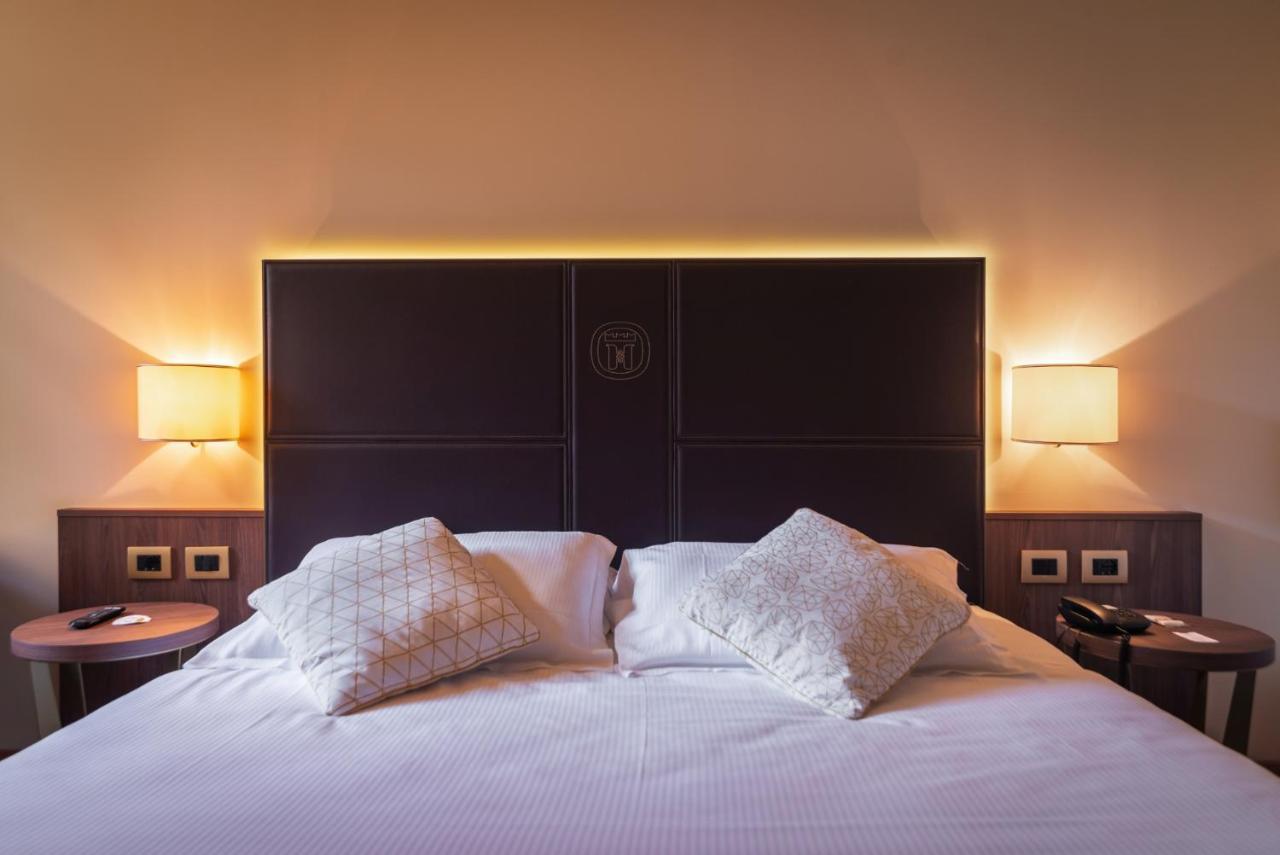 Hotel Alla Torre Кастельфранко-Венето Экстерьер фото