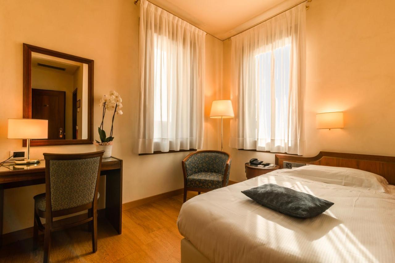 Hotel Alla Torre Кастельфранко-Венето Экстерьер фото